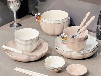 Classification of tableware